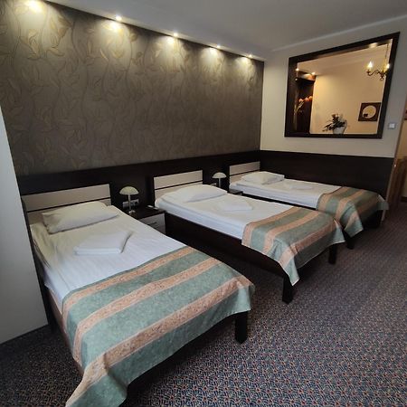 Hotel Atena Slupsk Bagian luar foto