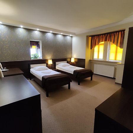 Hotel Atena Slupsk Bagian luar foto