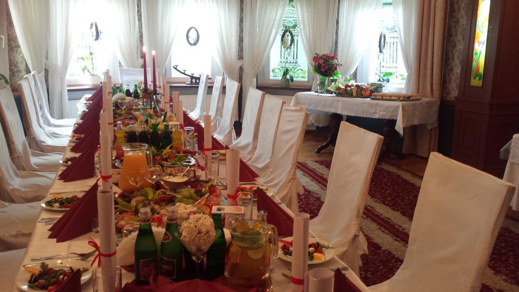 Hotel Atena Slupsk Bagian luar foto