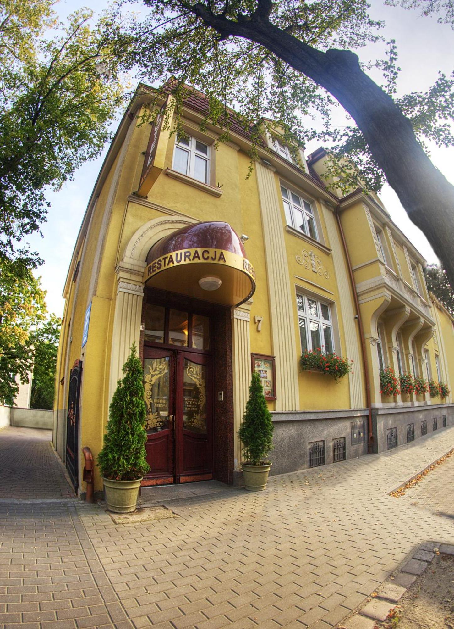 Hotel Atena Slupsk Bagian luar foto