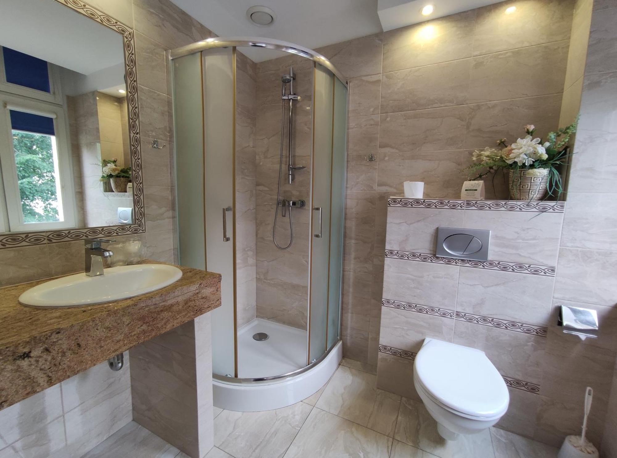 Hotel Atena Slupsk Bagian luar foto