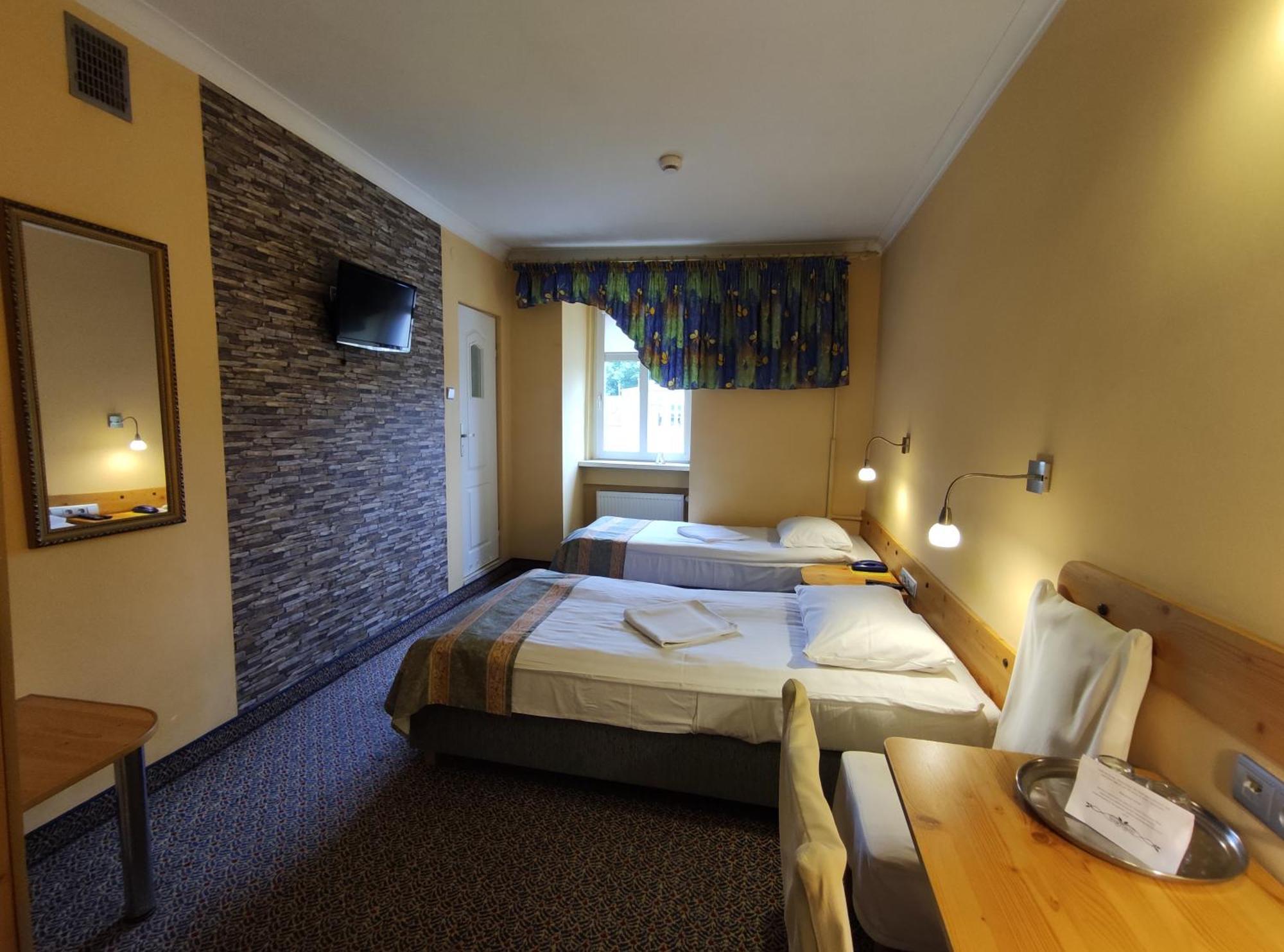 Hotel Atena Slupsk Bagian luar foto