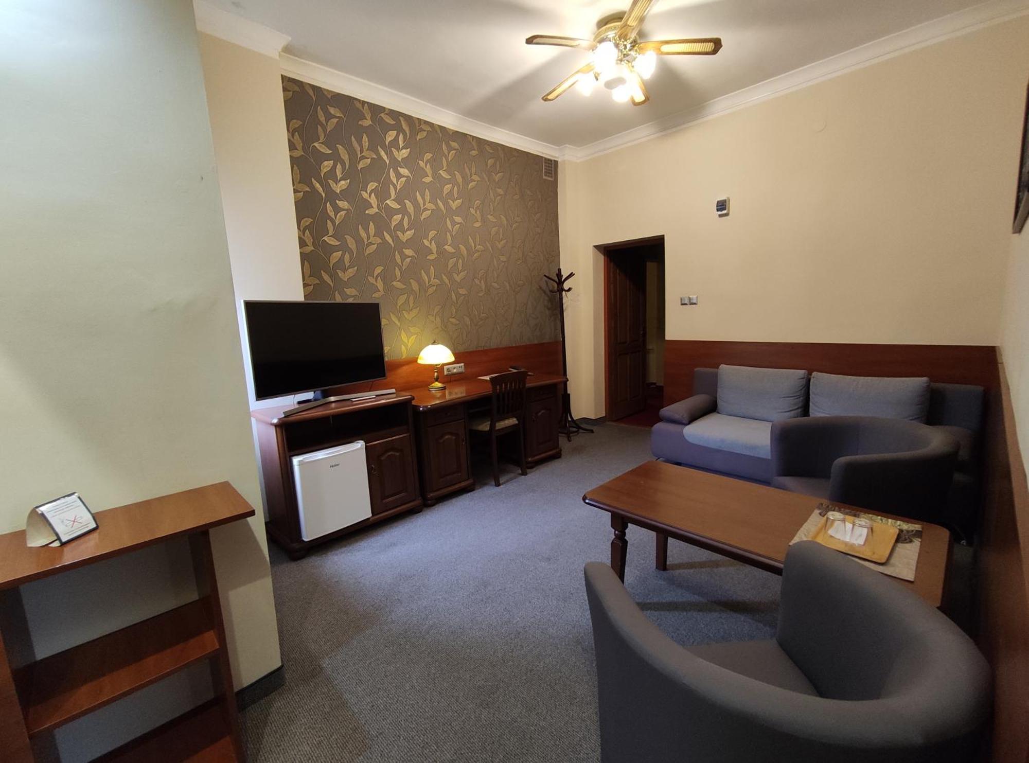 Hotel Atena Slupsk Bagian luar foto