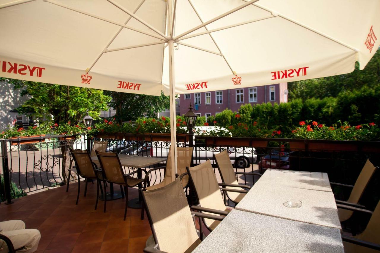 Hotel Atena Slupsk Bagian luar foto